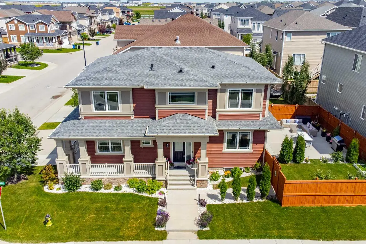 12 Cityside Common NE