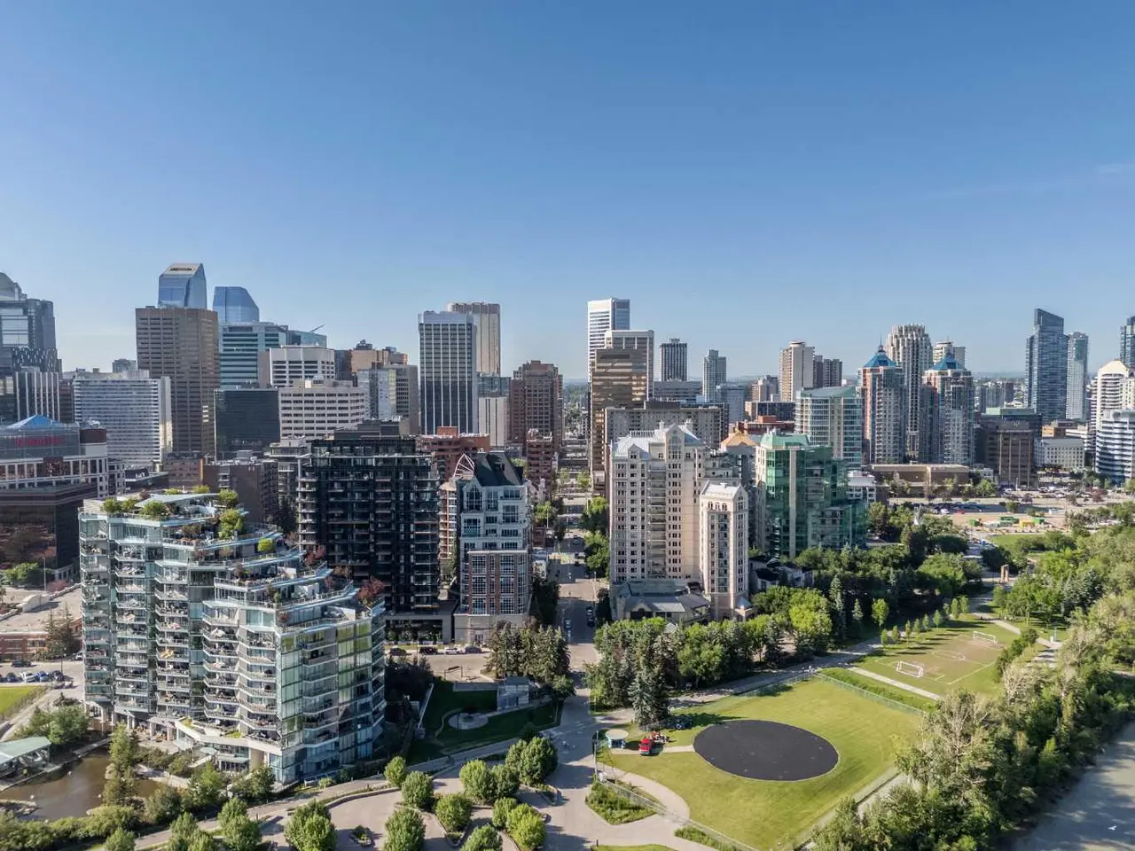 701, 738 1 Avenue SW