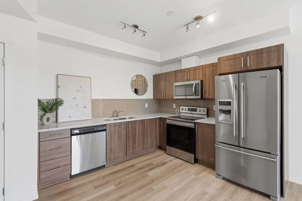 3209, 99 Copperstone Park SE