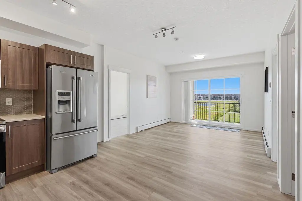3209, 99 Copperstone Park SE