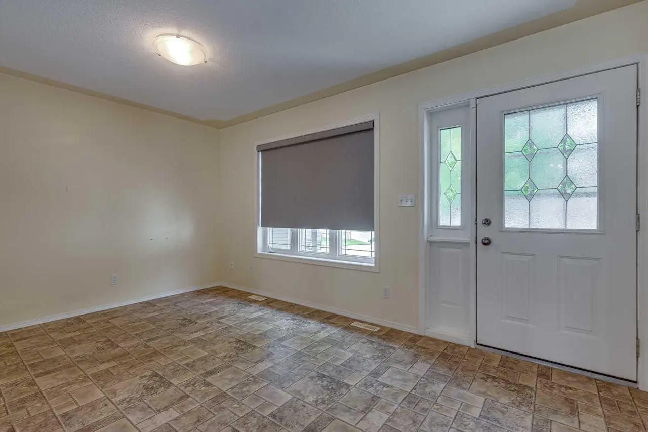 82 Ruttan Close 