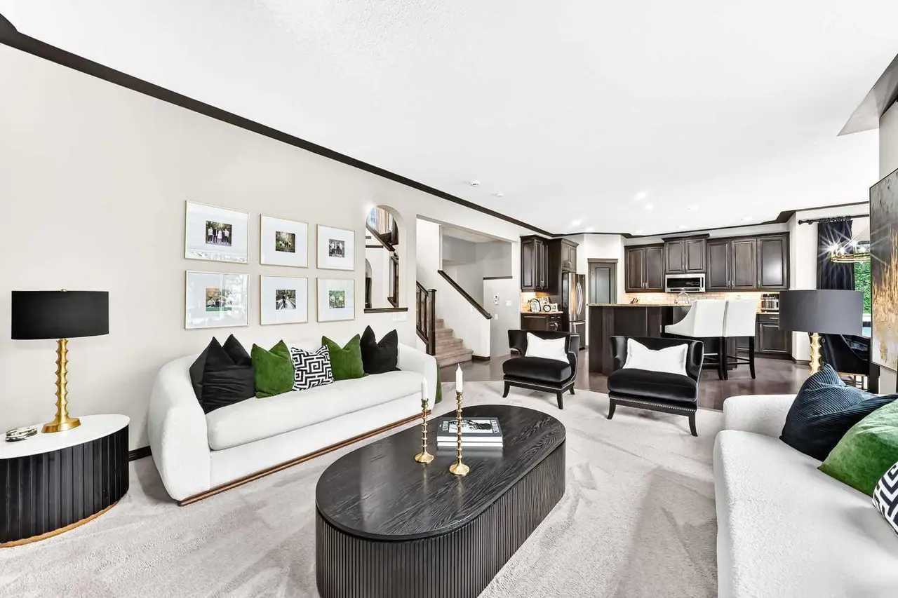 188 Hawkmere Way 