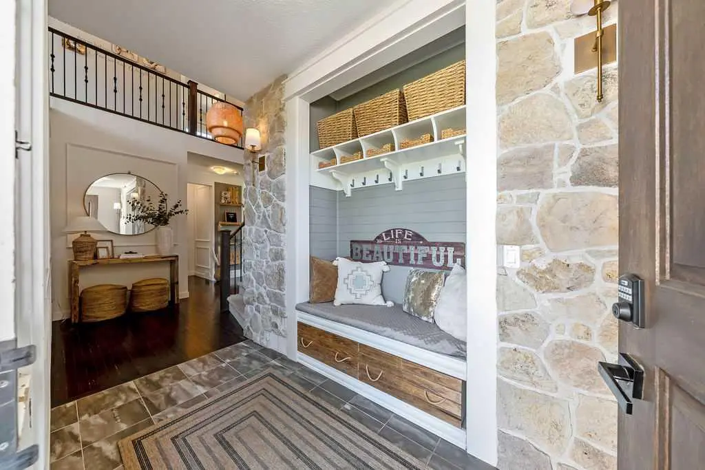 148 Rainbow Falls Glen 