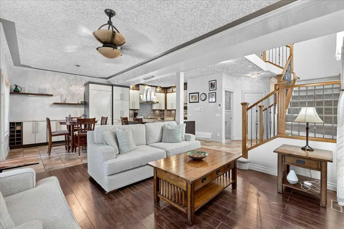 24, 100 Signature Way SW