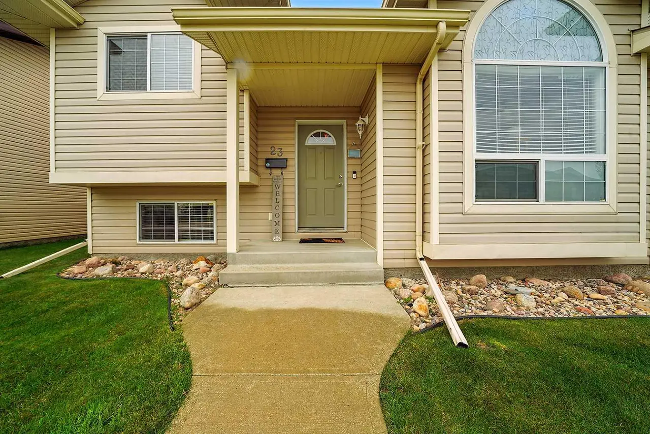 23 Dubois Crescent 
