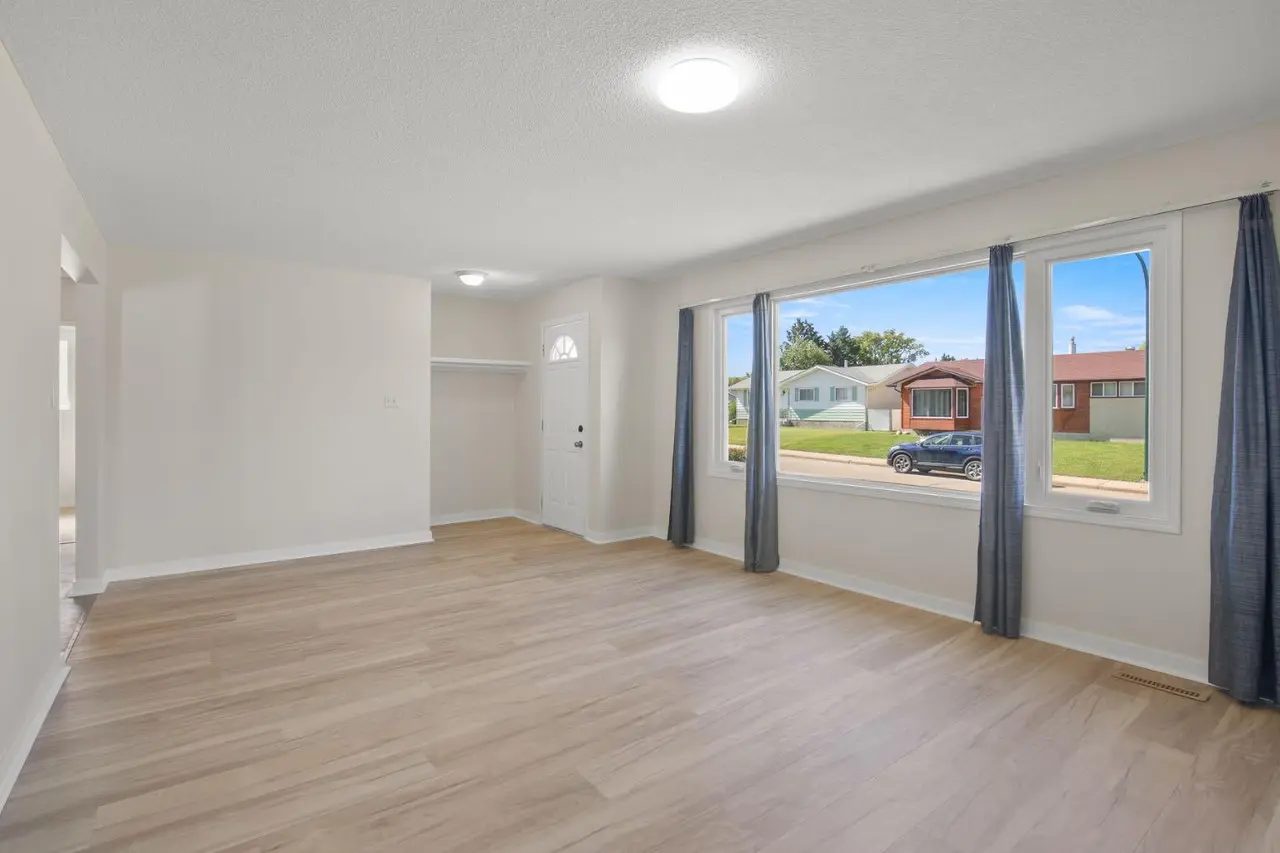 11 Oxbow Street 