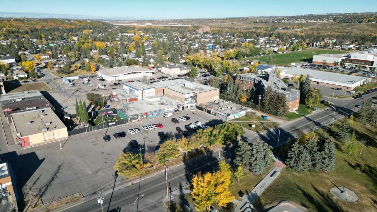 200, 68, 7930 Bowness Road NW