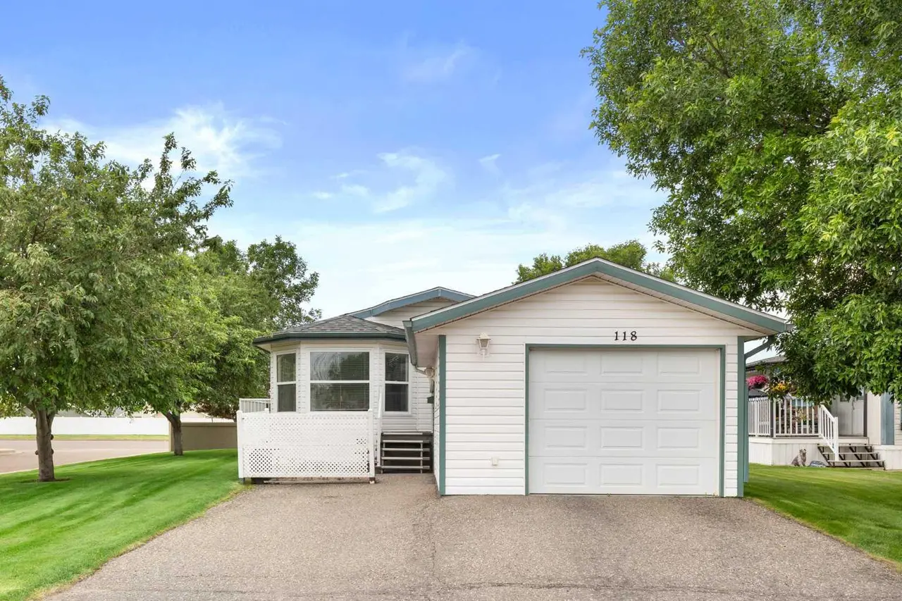 118, 1600 Strachan Road SE