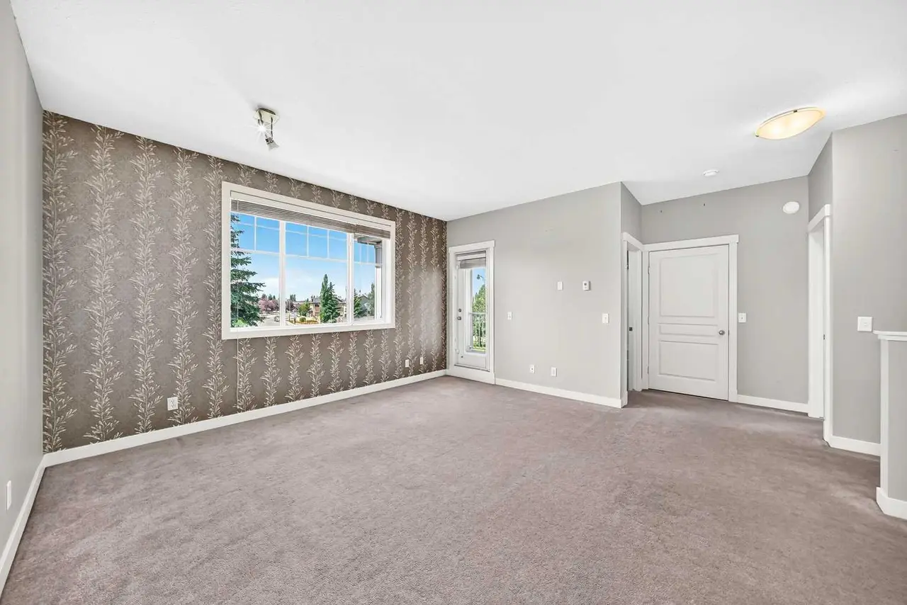 502, 281 Cougar Ridge Drive SW