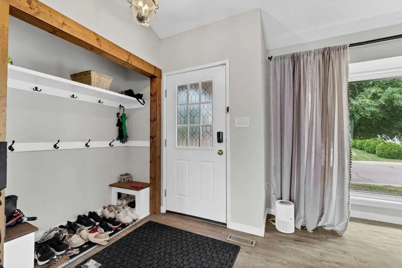 45 Cooper Road SE