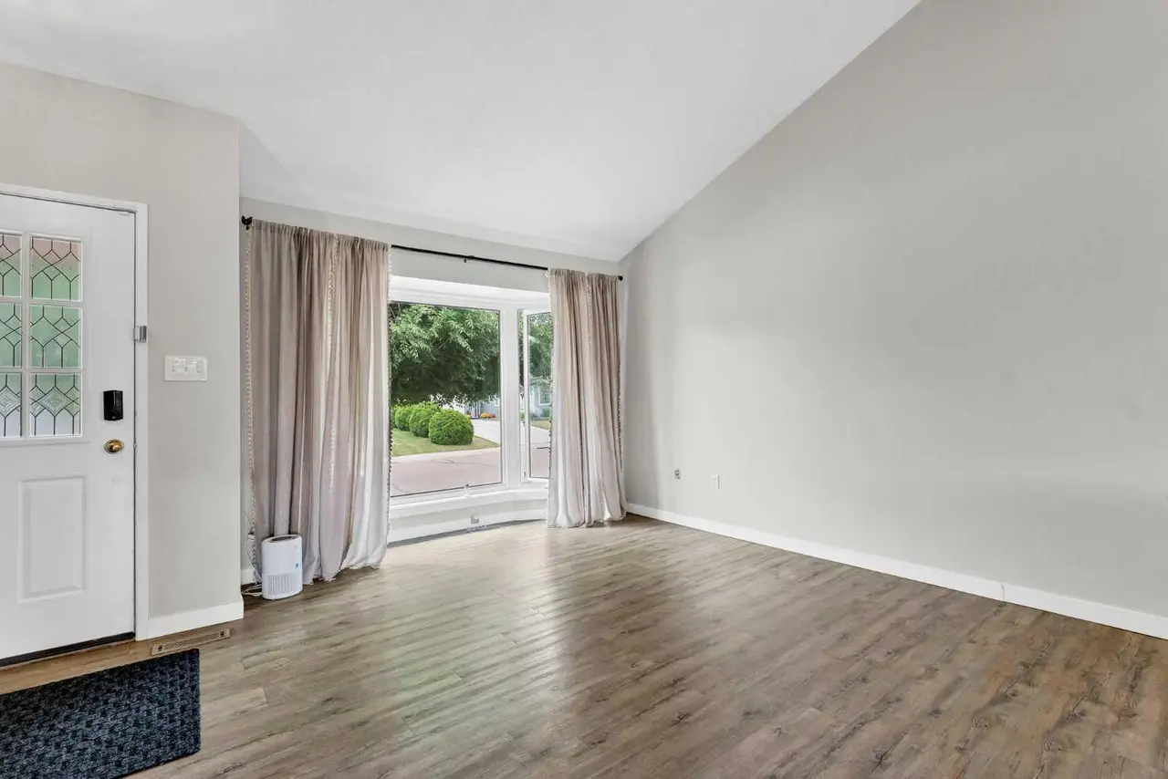 45 Cooper Road SE