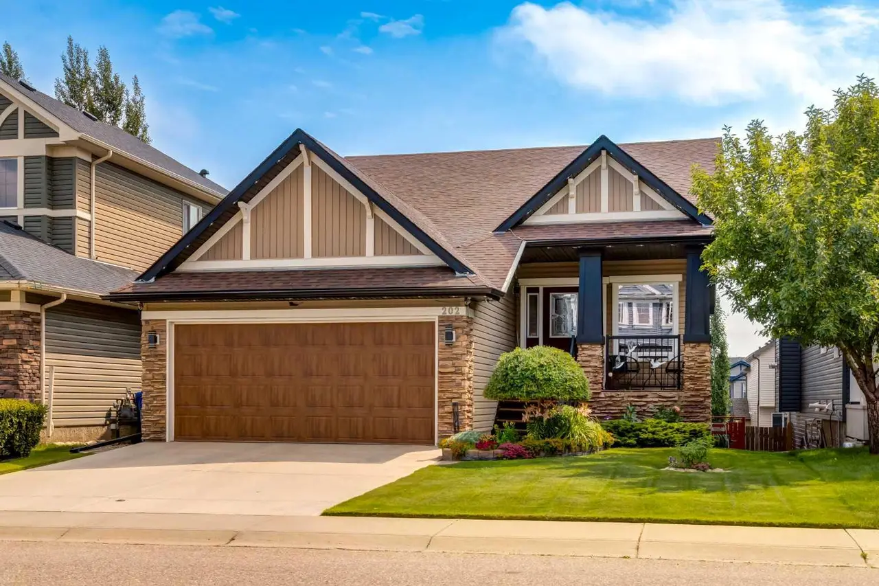 202 Silverado Bank Circle SW