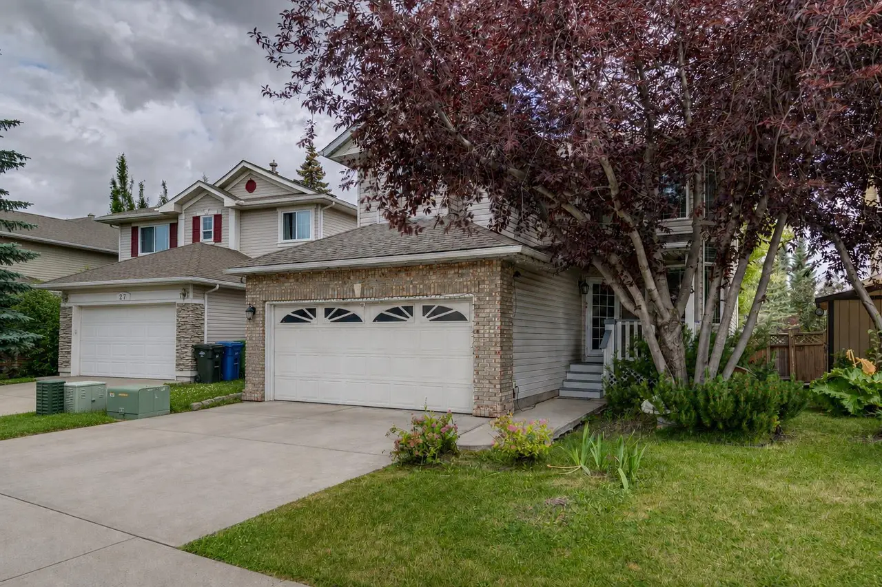 23 Sierra Nevada Close SW