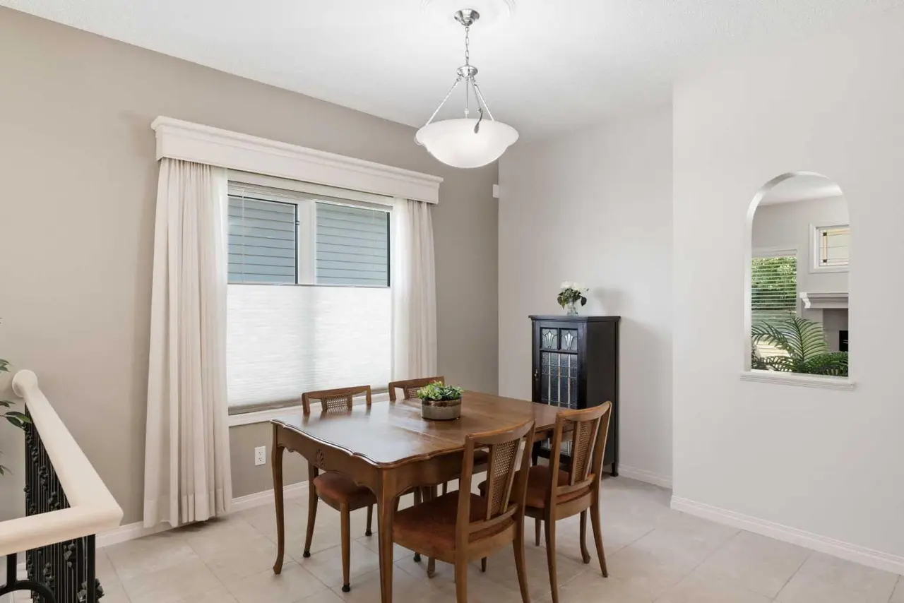 215 Rocky Ridge Villas NW
