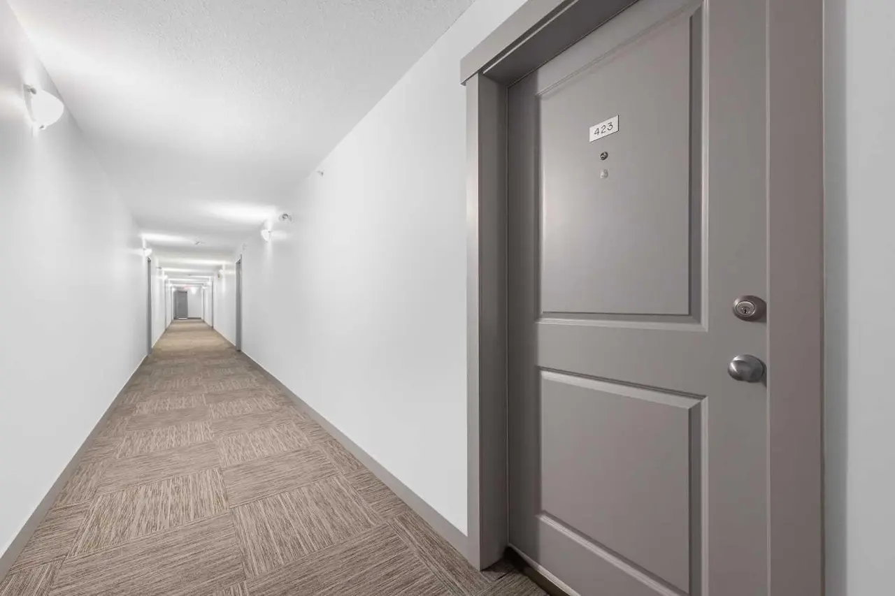 423, 195 Kincora Glen Road NW