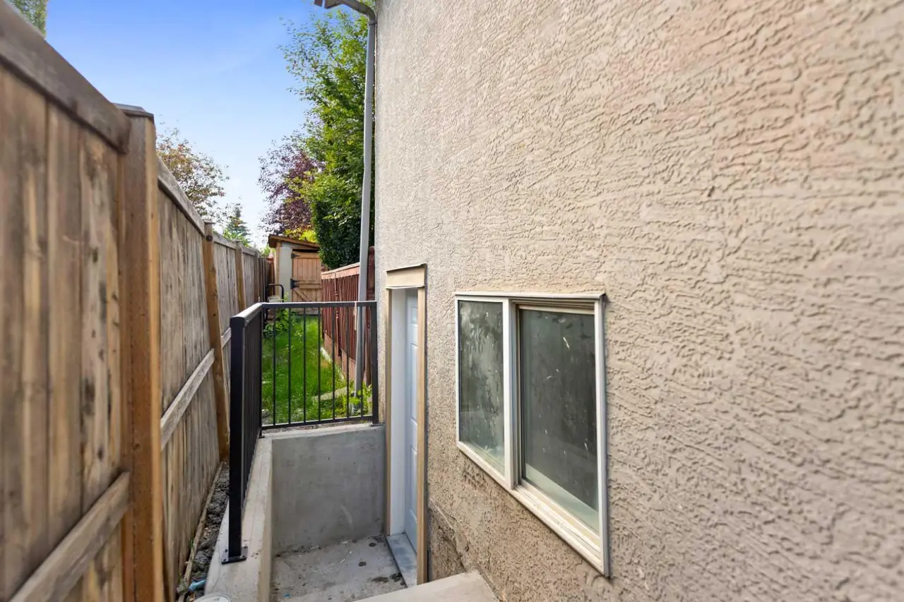 434 Harvest Grove Place NE