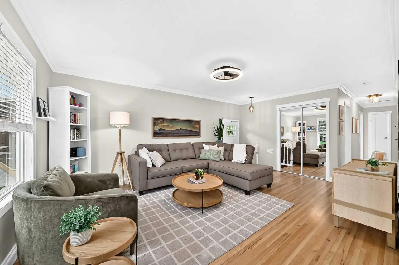 8632 Atlas Drive SE