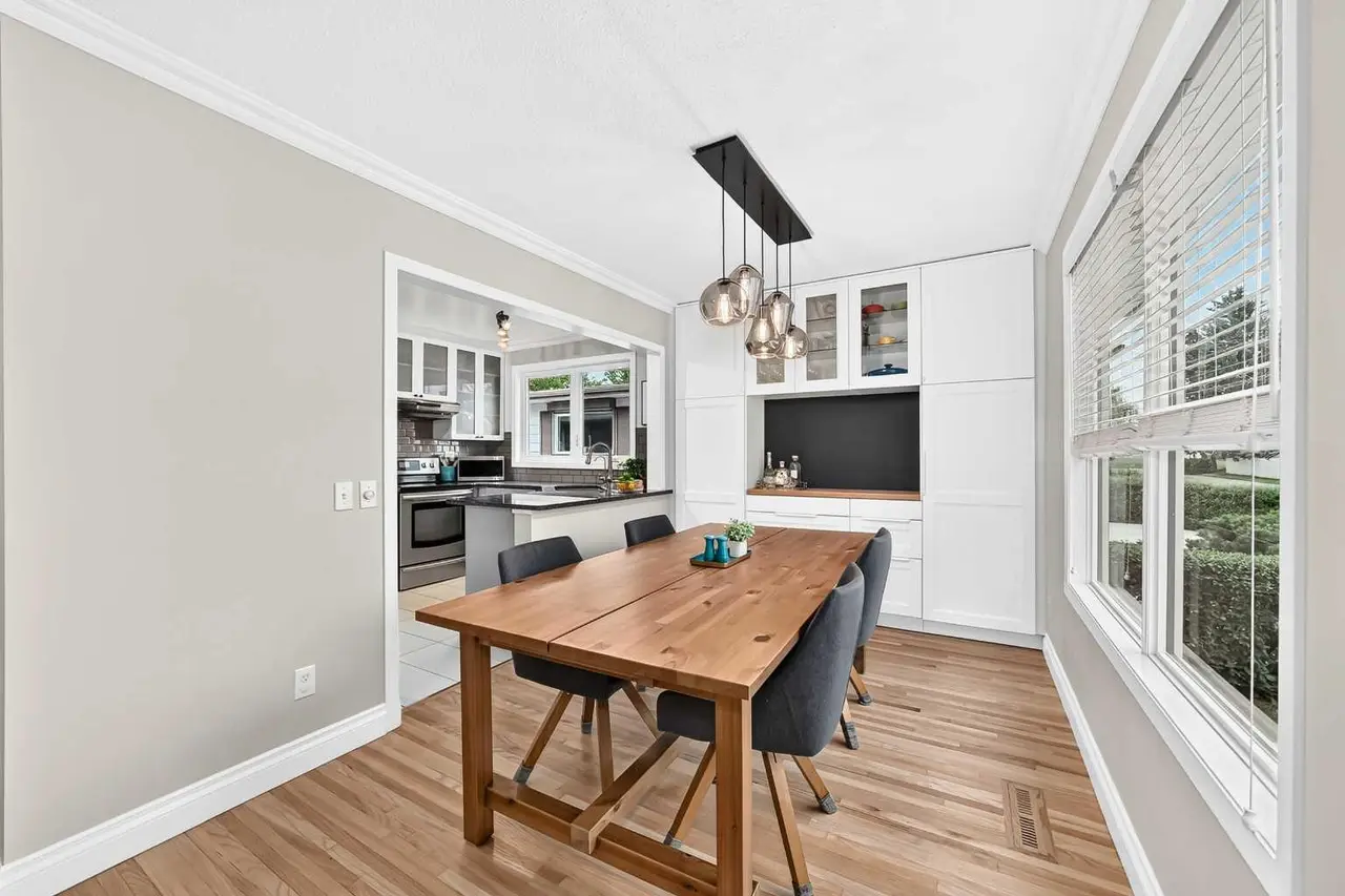 8632 Atlas Drive SE