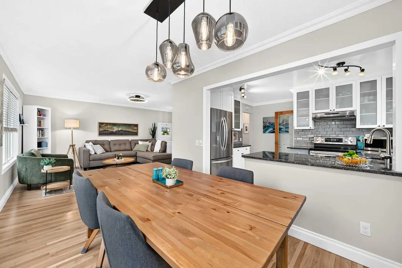 8632 Atlas Drive SE