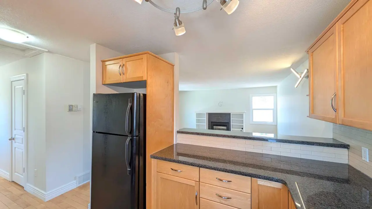 277, 86 Glamis Green SW