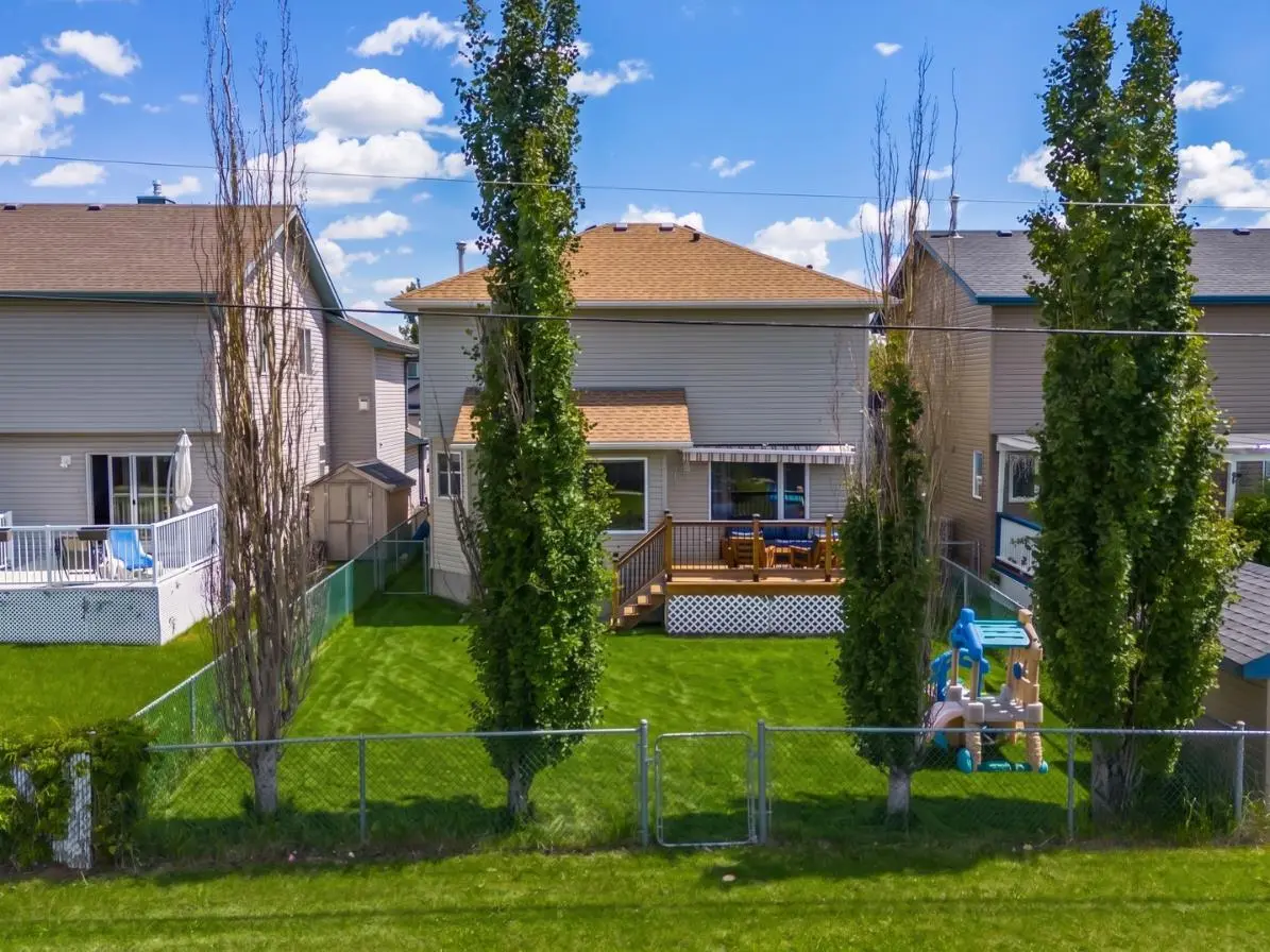 72 Springs Crescent SE