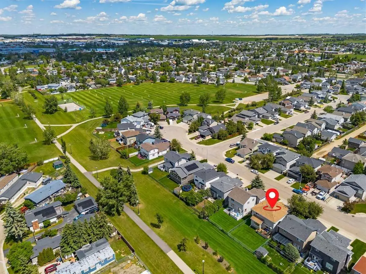 72 Springs Crescent SE
