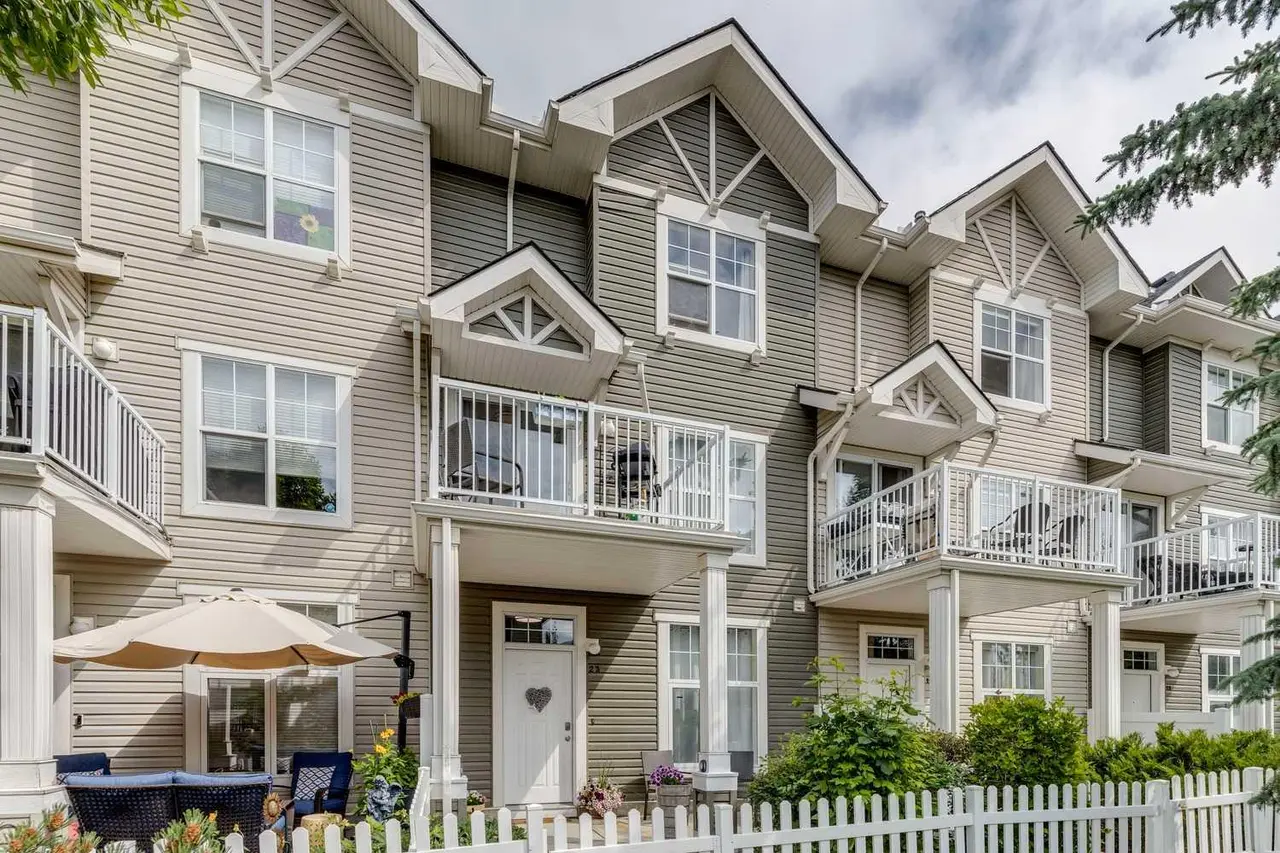 23 Toscana Gardens NW