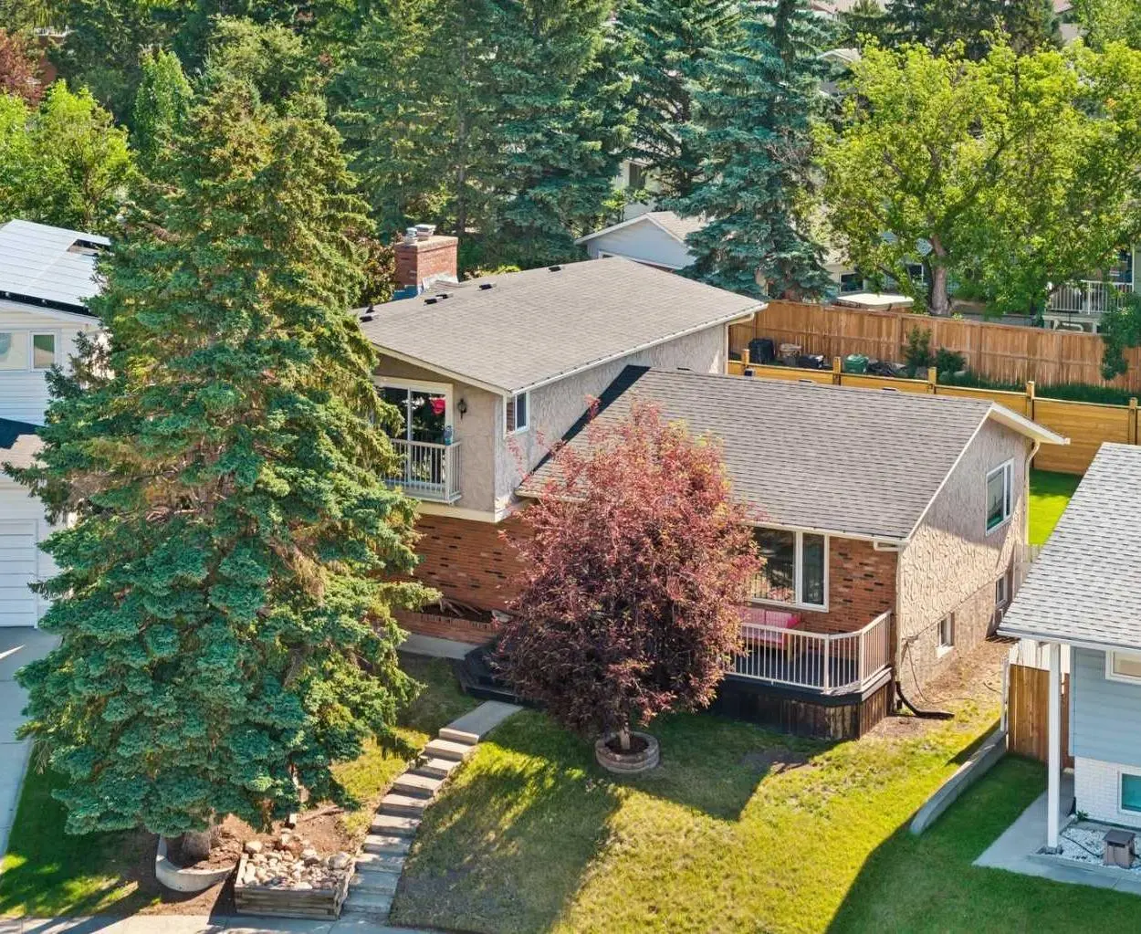 16 Brenner Place NW