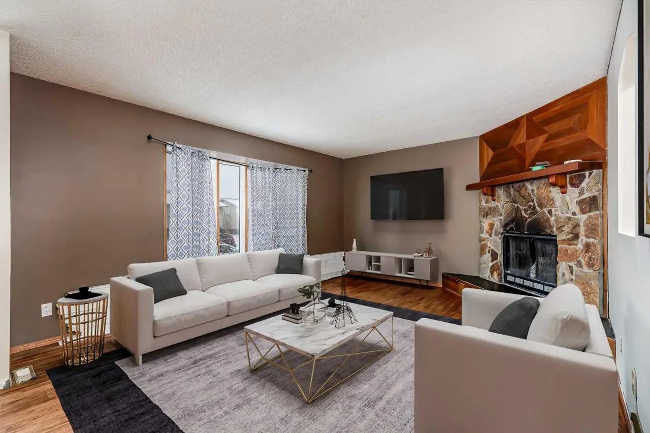 41 Alpine Crescent SE
