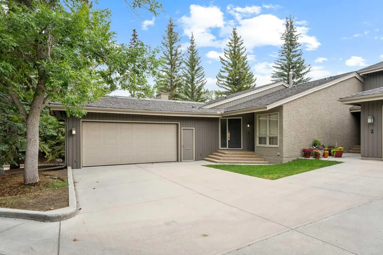 1, 1901 Varsity Estates Drive NW