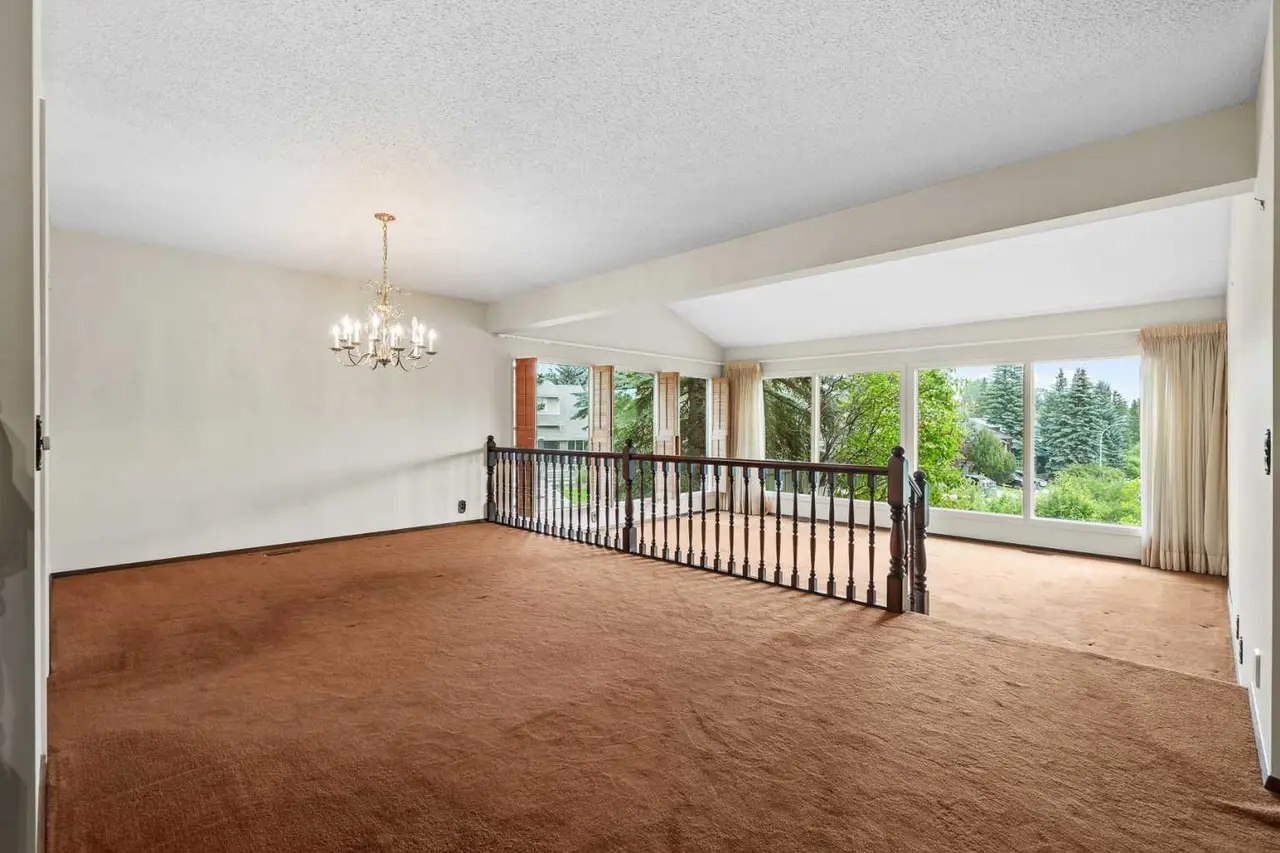 1, 1901 Varsity Estates Drive NW