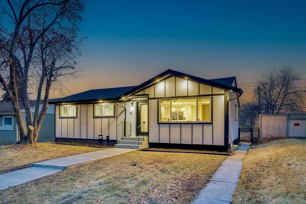 52 Franklin Drive SE