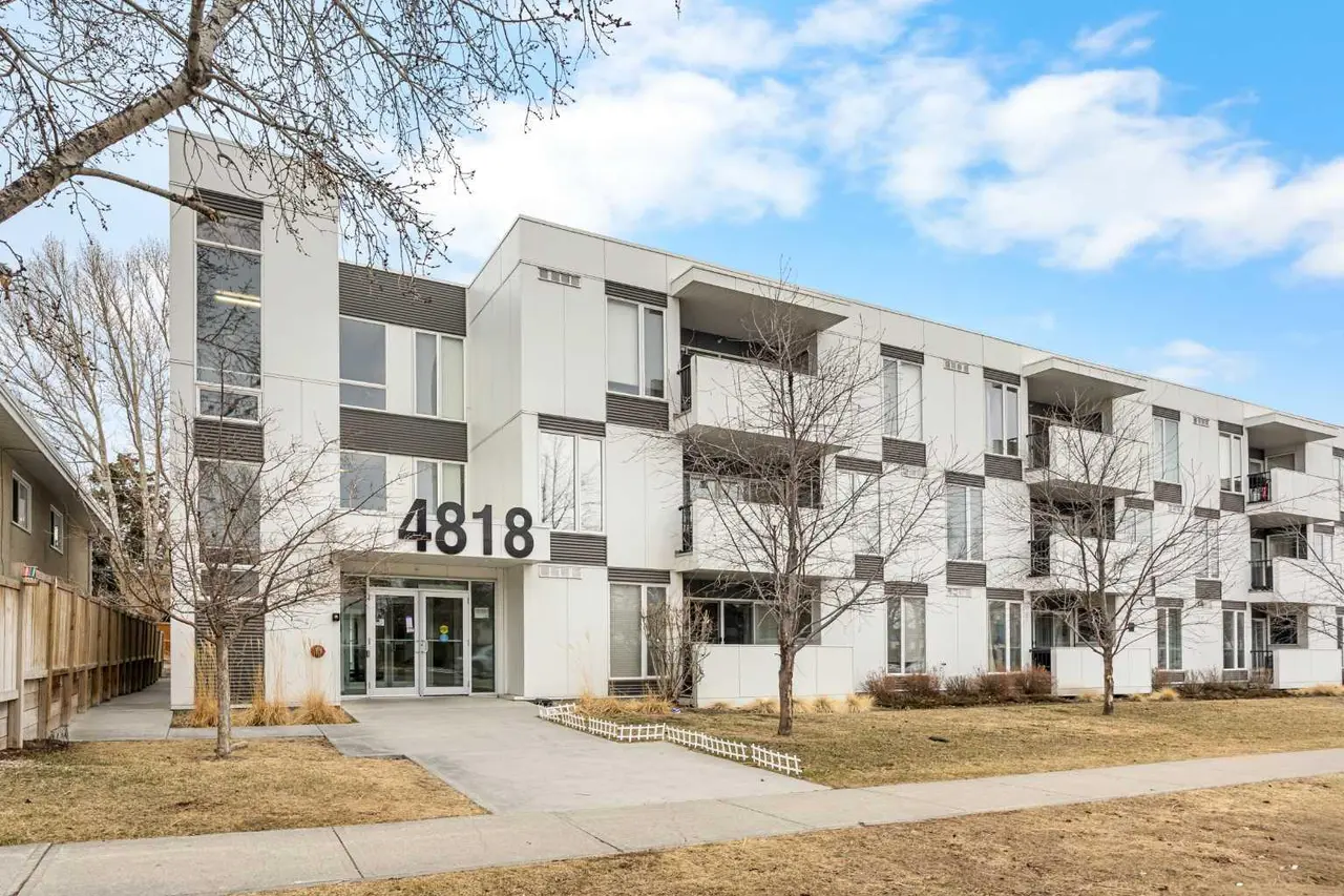 208, 4818 Varsity Drive NW