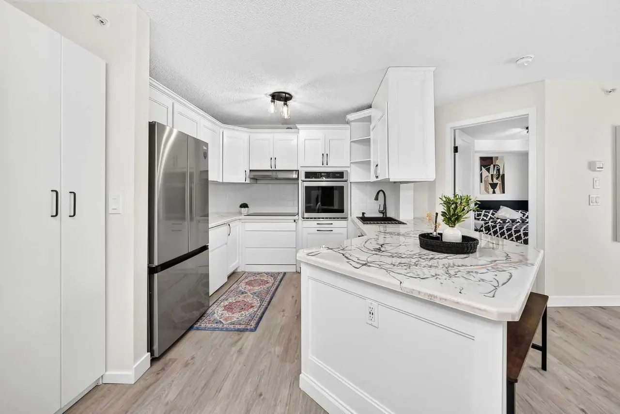 411, 4000 Somervale Court SW