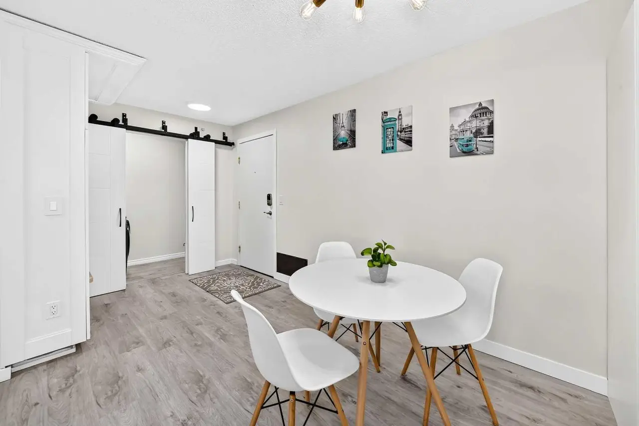 411, 4000 Somervale Court SW