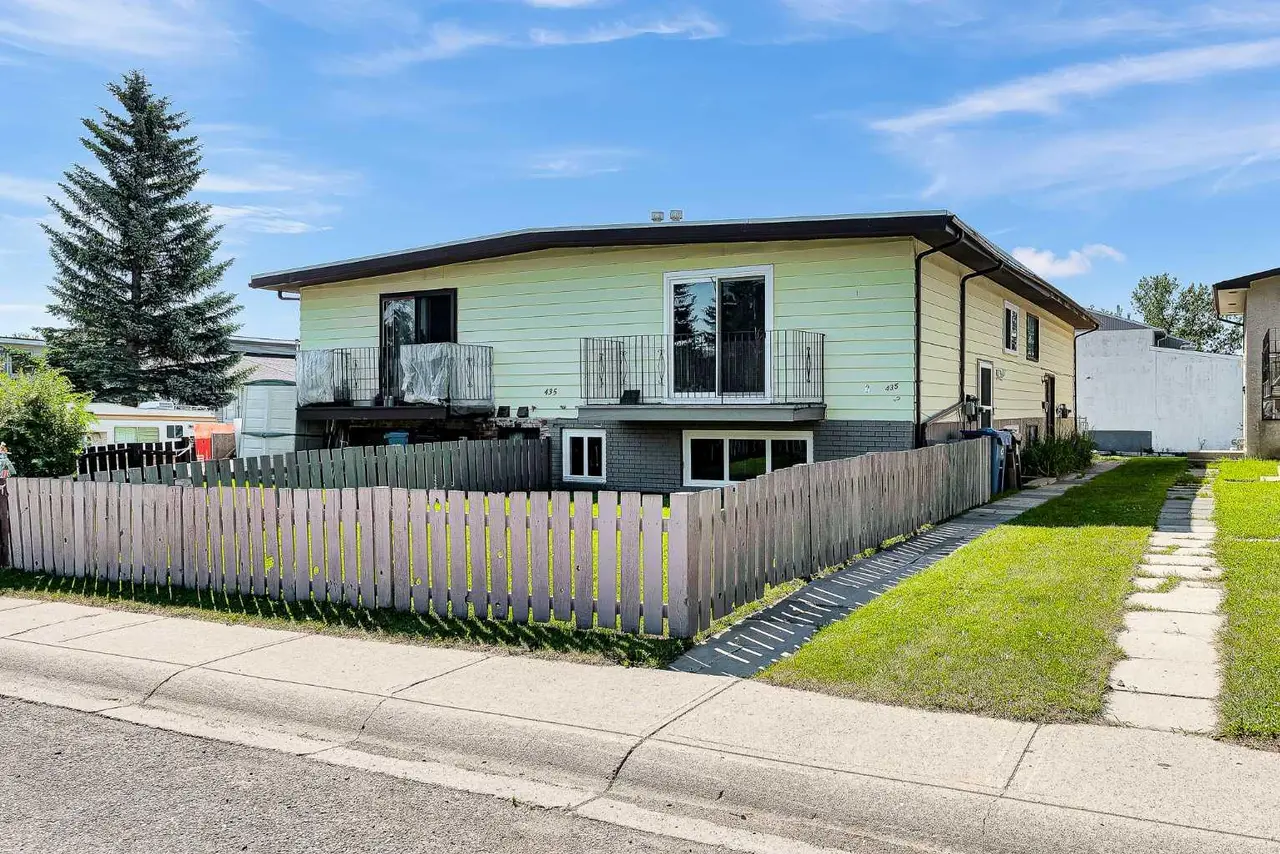 2, 435 Pinehill Road NE