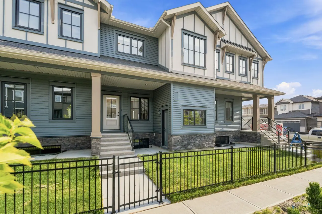 180 Lawson Lane SE