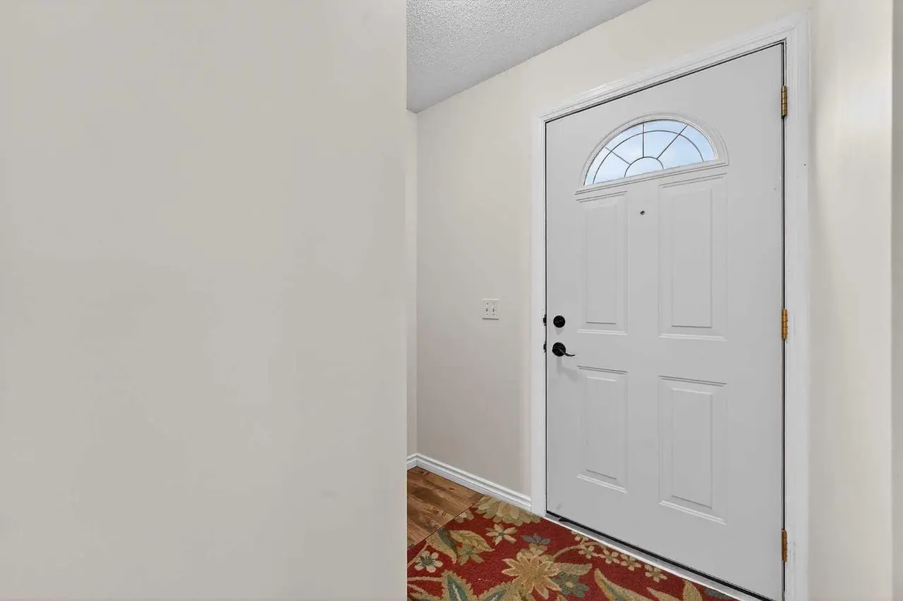 7, 14736 Deerfield Drive SE