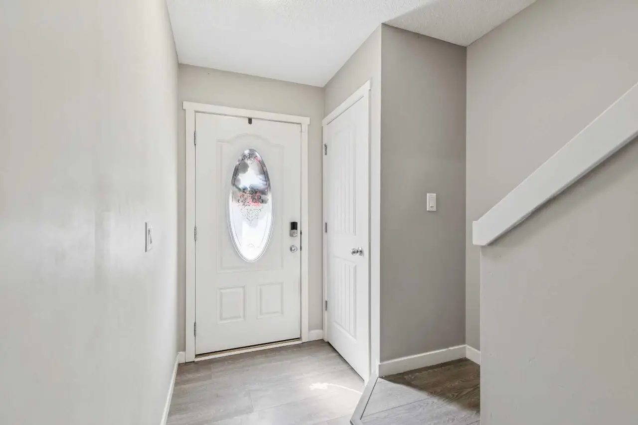 409 Copperpond Landing SE