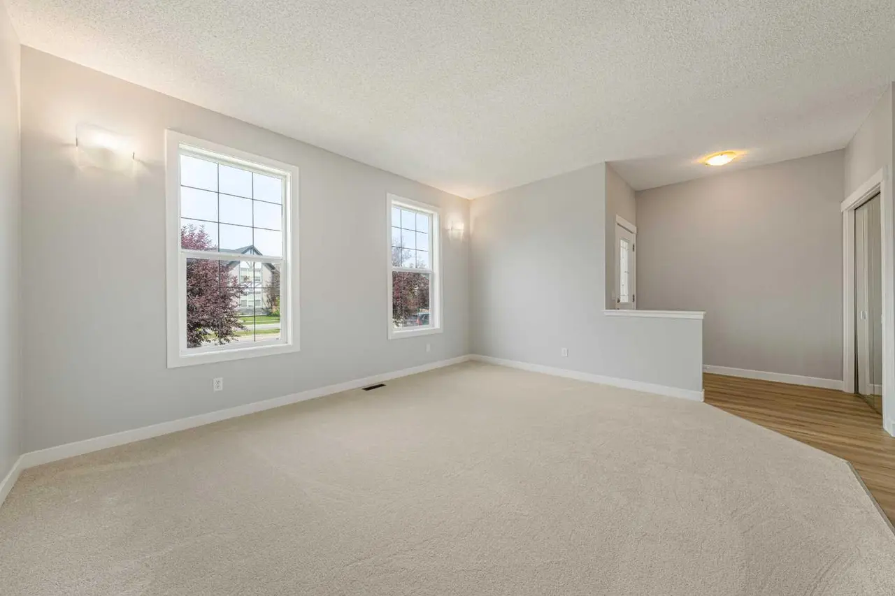 183 Silverado Way SW