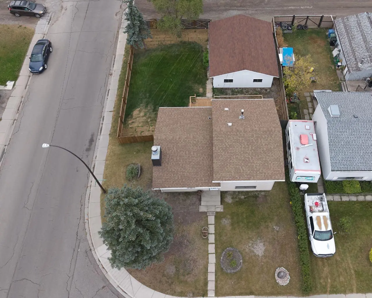 1176 Penrith Crescent SE