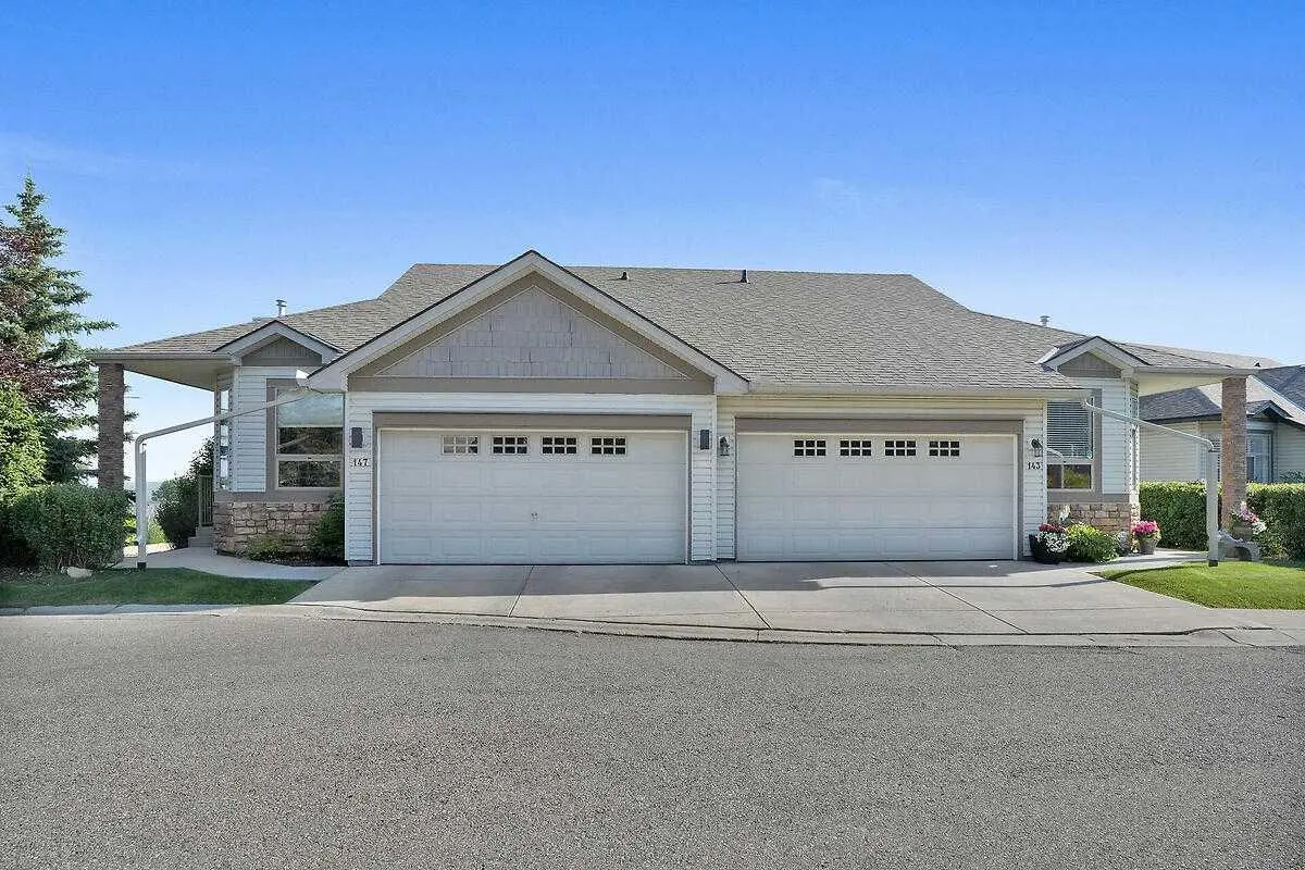 147 Springbank Villas SW