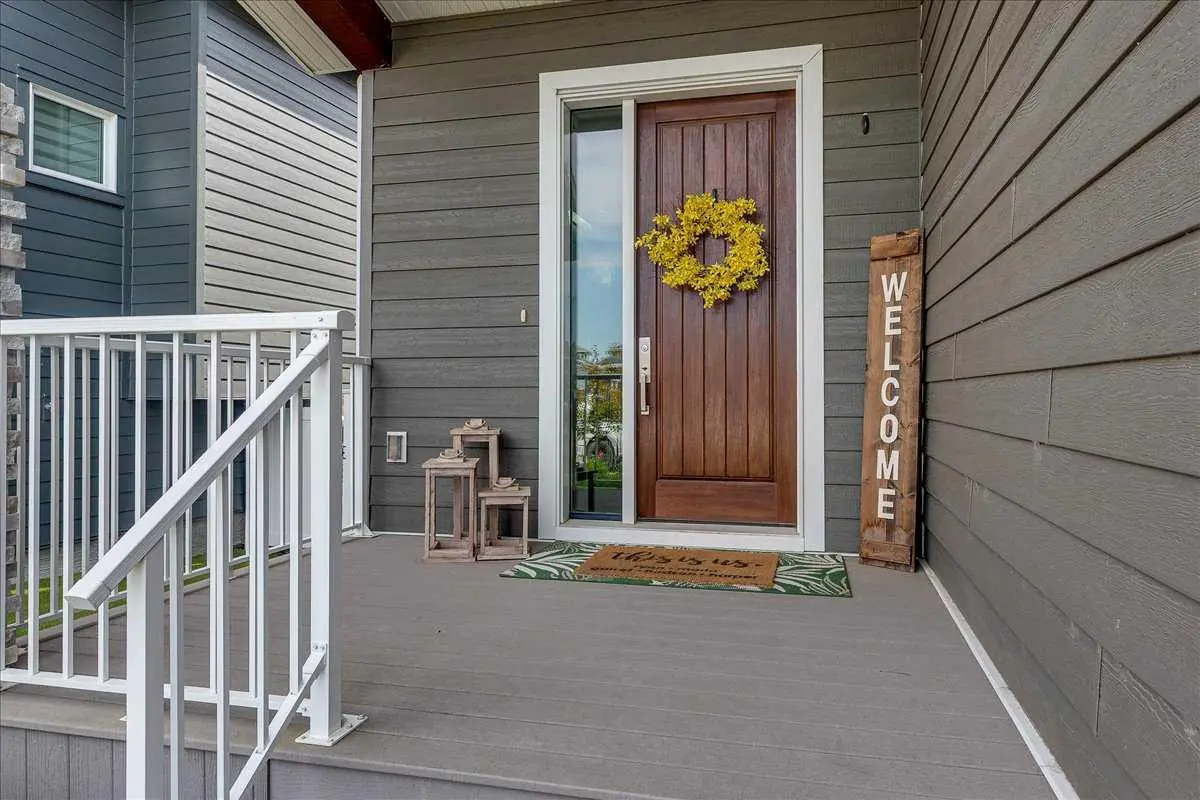 29 Longmire Close 