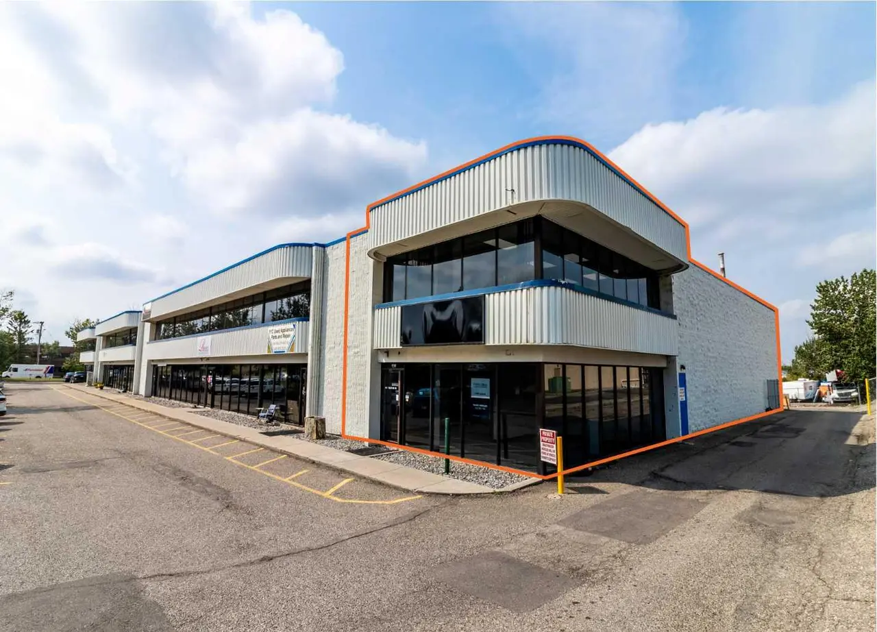 Unit 136, 1530 27 Avenue NE