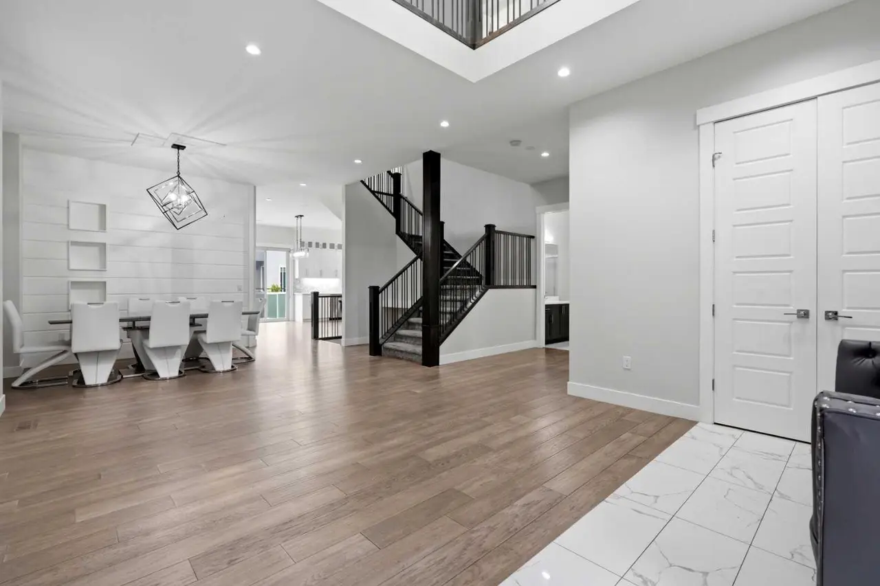 111 Kinniburgh Place 