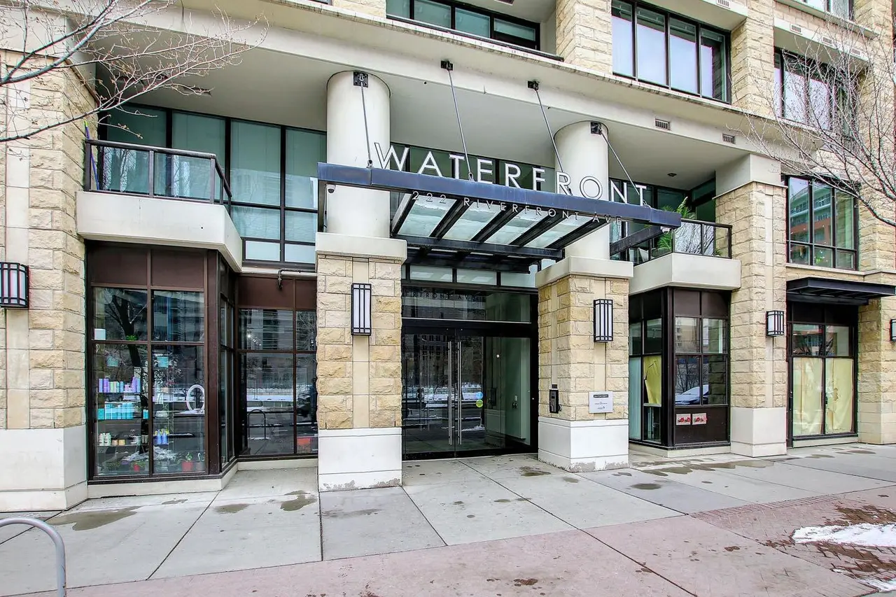 458, 222 Riverfront Avenue SW