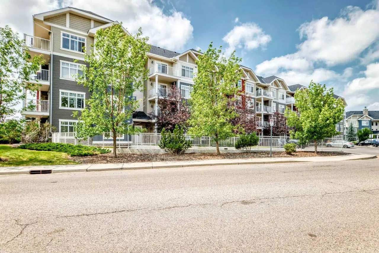 6211, 155 Skyview Ranch Way NE