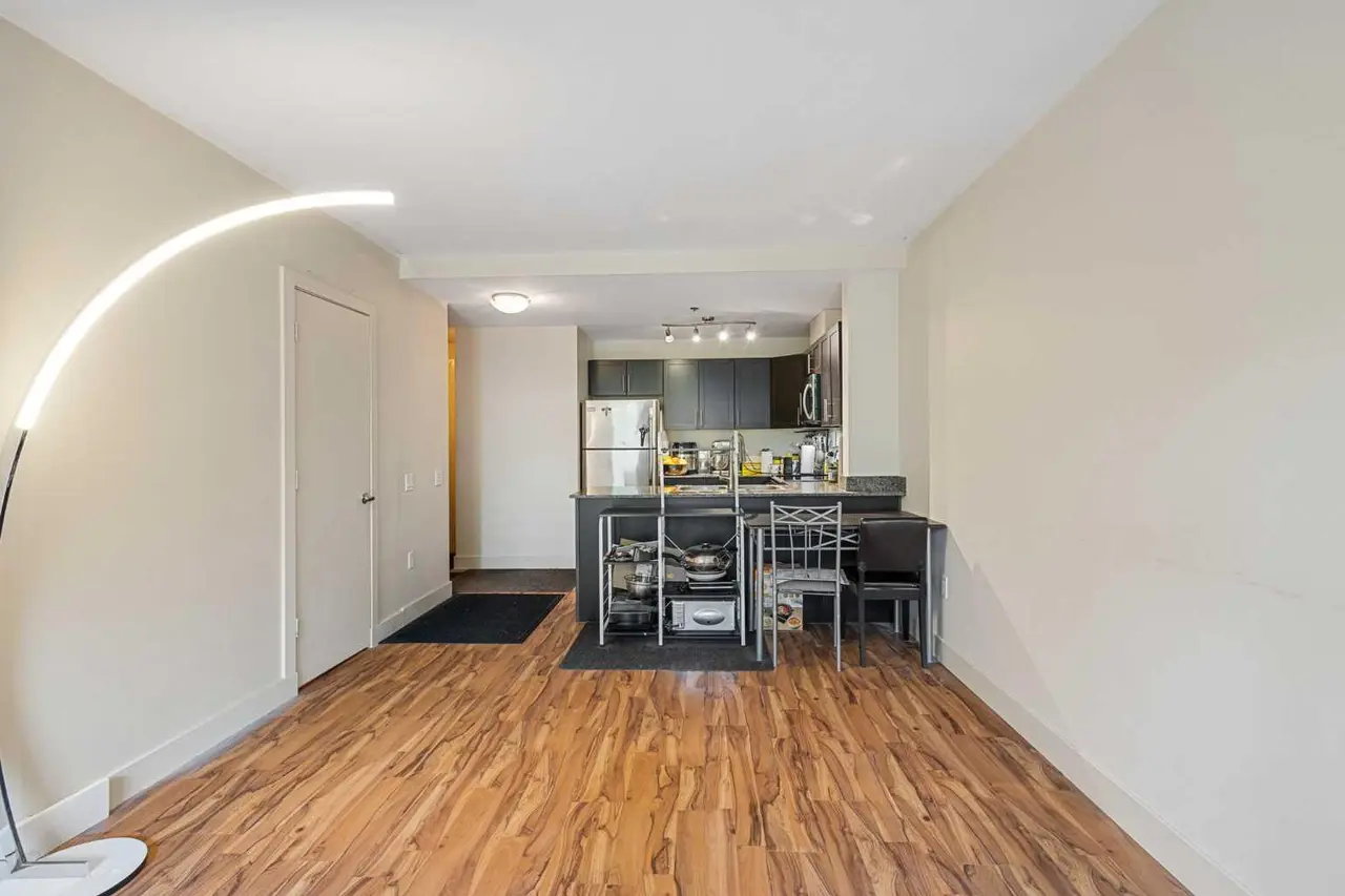 221, 955 MCPHERSON Road NE