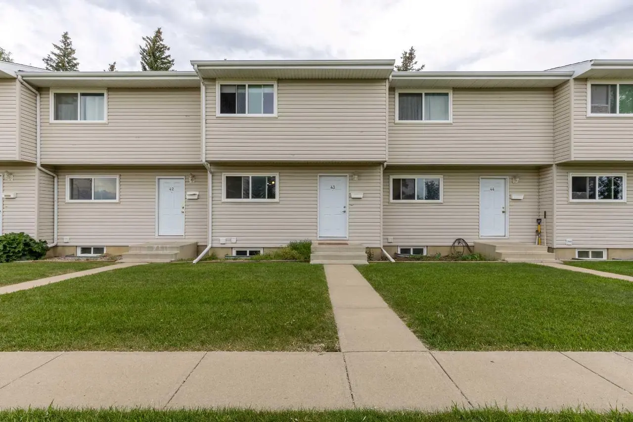 43, 55 Lemoyne Crescent W