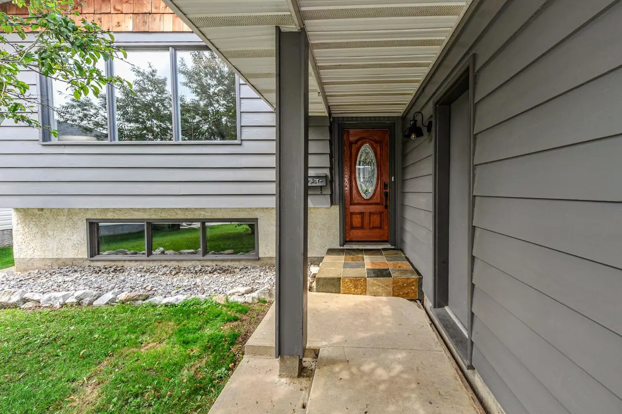 68 Elliott Drive 
